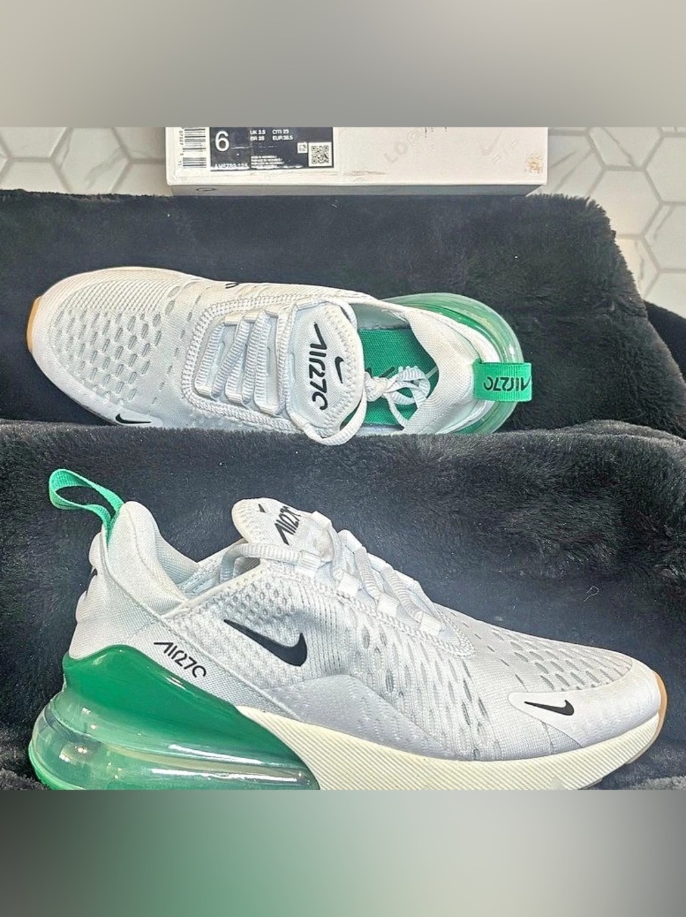 Nike Air Max 270 Sneakers in White & Green US 6 NIB